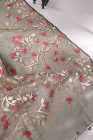 Muslin jamdaani in olive green