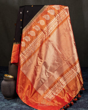 Black Gadwal saree with tissue border and pallu