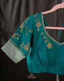 Timeless Gadwal Pattu saree - Teal elegance with gold Zari