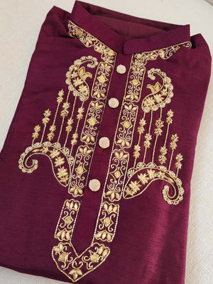 Maroon rawsilk kurta with heavy zardosi embroidery on neckline