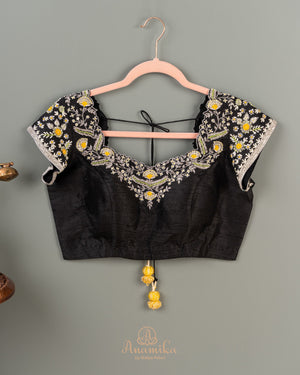 Kanchipuram soft silk saree with Ikkat pattern in yellow/black