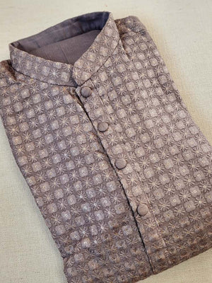 Grey heavy thread embroidered kurta