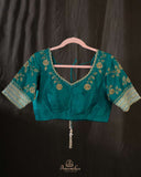 Timeless Gadwal Pattu saree - Teal elegance with gold Zari