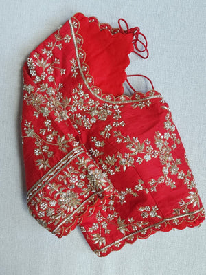 Banarasi Munga Silk Saree in a lovely shade of peach and red