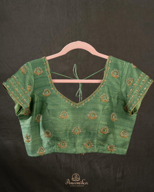 Pure mysore crepe silk saree in a beautiful shade of green and off white