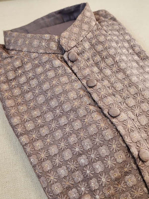 Grey heavy thread embroidered kurta