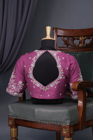 Pastel Patola with intricately designed handwork border