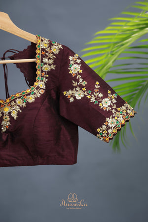 Gadwal Pattu saree in yellow and brown