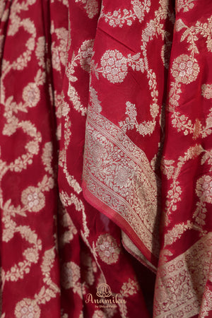Banarasi Silk Saree in ravishing red