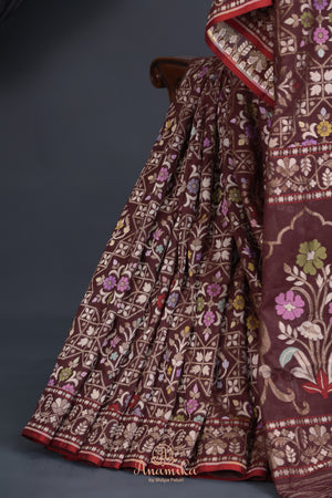 An exquisite Banarasi Cotton Jamdaani saree