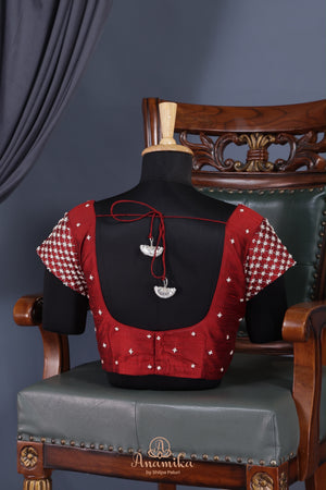 A Georgette beauty in stunning red