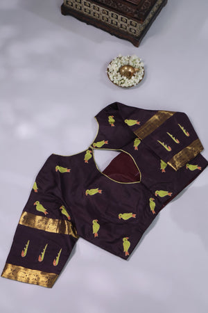 Designer Kanjeevaram with checkered body and contrast brown border