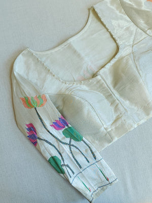 Tusser georgette saree in purple with all over floral weave and paired with pure paithani blouse