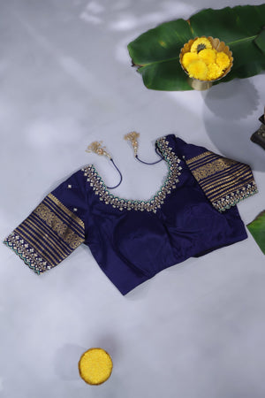 Gorgeous Mysore Silk Saree in green with  a contrast blue border