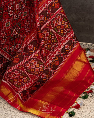 Patola pure silk saree in red with intricate weaving