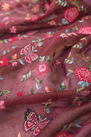 Petite Pointe Elegance on pure Handloom tussar