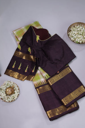 Designer Kanjeevaram with checkered body and contrast brown border
