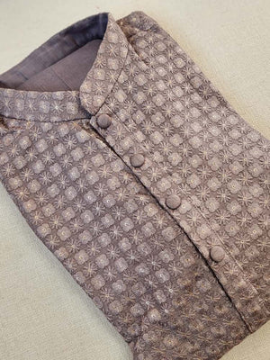 Grey heavy thread embroidered kurta
