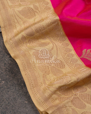 Pure Banarasi Silk Rangkart Saree in multiple hues of pink & orange