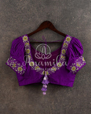 Purple blouse with gold work and puff sleeves pattern