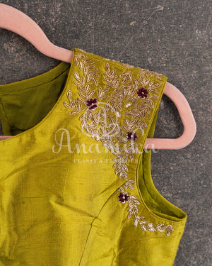 Brown Banarasi Silk Saree with all over floral jaal and meenakari weaving