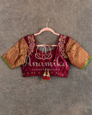 Gorgeous Gadwal Kanchi Silk saree in pink/maroon combo with all over brocade weaving