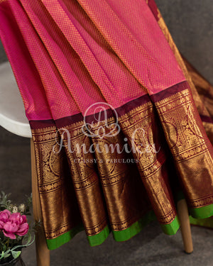 Gorgeous Gadwal Kanchi Silk saree in pink/maroon combo with all over brocade weaving