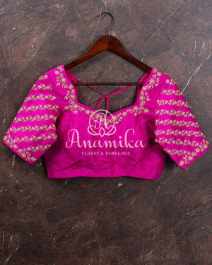 Kanchipuram Lavender Saree w/ Pink Borders Paired w/ Pink Blouse