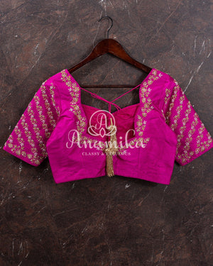 Kanchipuram Lavender Saree w/ Pink Borders Paired w/ Pink Blouse