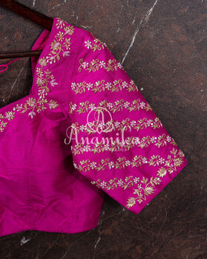 Kanchipuram Lavender Saree w/ Pink Borders Paired w/ Pink Blouse