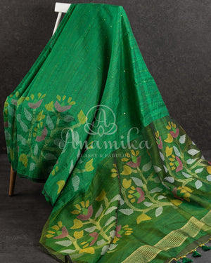 Green Muslin Jamdaani weave with a contrast pink sleeveless blouse