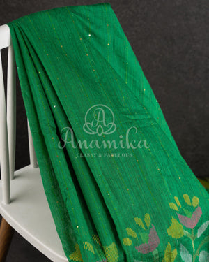 Green Muslin Jamdaani weave with a contrast pink sleeveless blouse