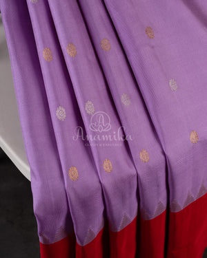Lavender Gadwal Saree with a contrast reddish gold tissue border