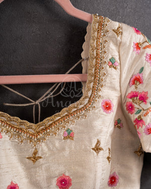 Off white Soft Kanchi silk saree with beautiful floral prints