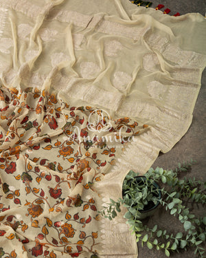 Cream Kalamkari Georgette saree with Balloon/Puff sleeves blouse