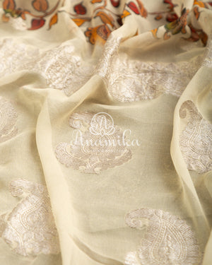 Cream Kalamkari Georgette saree with Balloon/Puff sleeves blouse