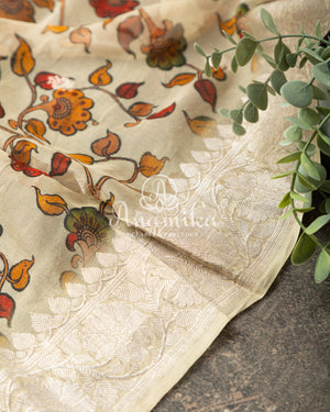 Cream Kalamkari Georgette saree with Balloon/Puff sleeves blouse