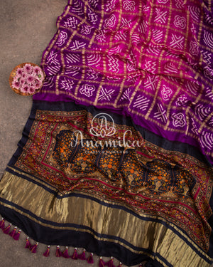 Purple/Pink shaded Gaji silk bandini with pichwai print pallu