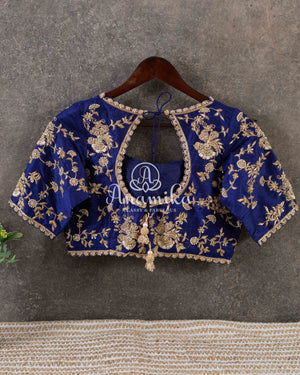 Classic tissue chanderi in beige with a contrast dark blue border