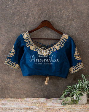 Breathtaking Banarasis with contrast zardosi work border