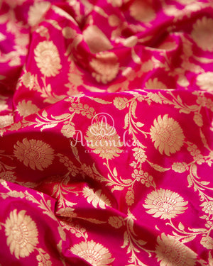 Breathtaking Banarasis with contrast zardosi work border