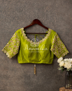 Breathtaking Banarasis with contrast zardosi work border - Pink & Parrot Green