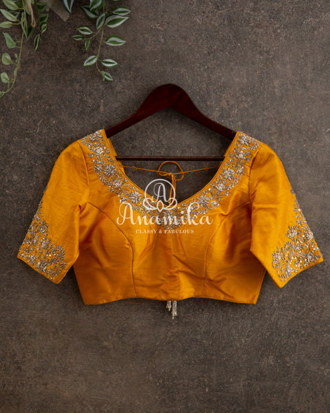 Pastel Pink Kanchipattu Saree With Yellow Maggam Work Border Anamika