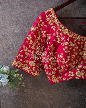 Dark Green Gadwal Silk saree with pink contrast border
