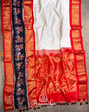 White pure Silk Saree Saree with Patola and Kanchi border