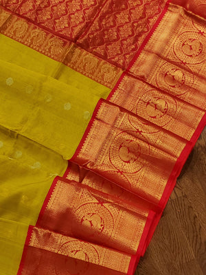 Mehendi Green Kuppadam saree with Red Kanchi Border