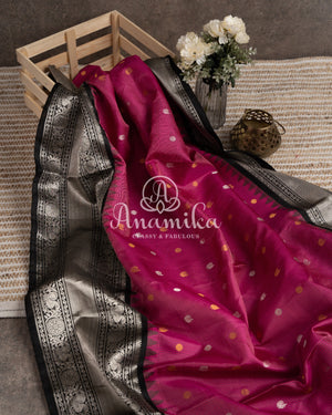Royal Gadwal Pattu saree in a beautiful pink/black combination