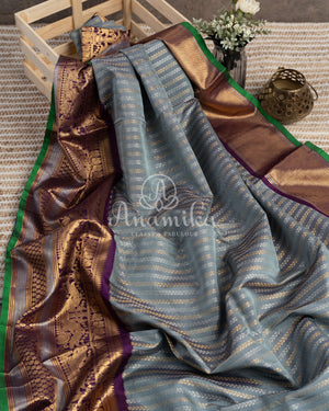Royal Gadwal Pattu saree in a unique combination of grey/purple
