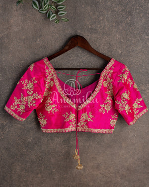 Shaded georgette saree in light peach & hot pink shades