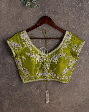 Shaded georgette saree in light pink and mehendi green shades